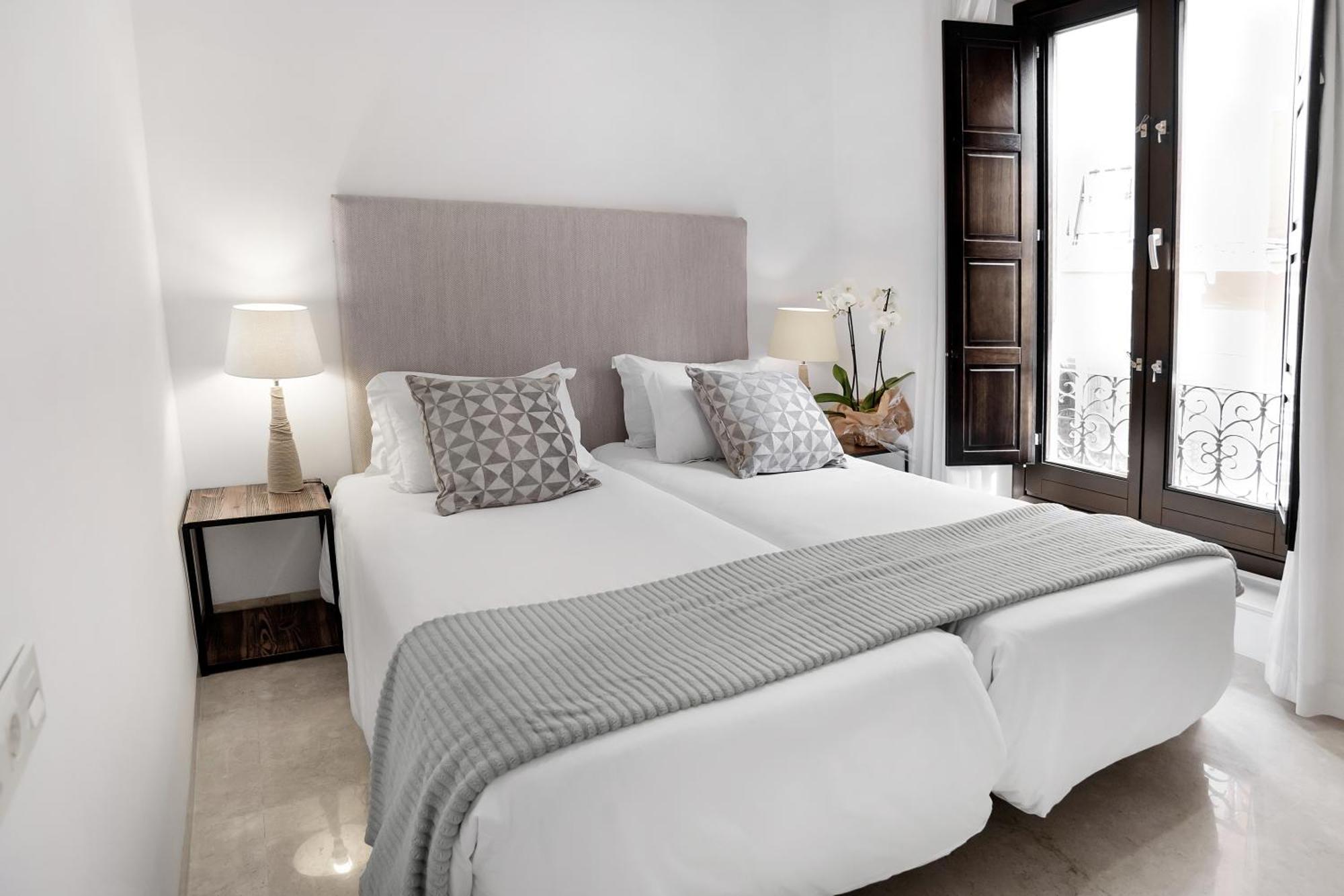 Suites Campo Del Principe Granada Bagian luar foto