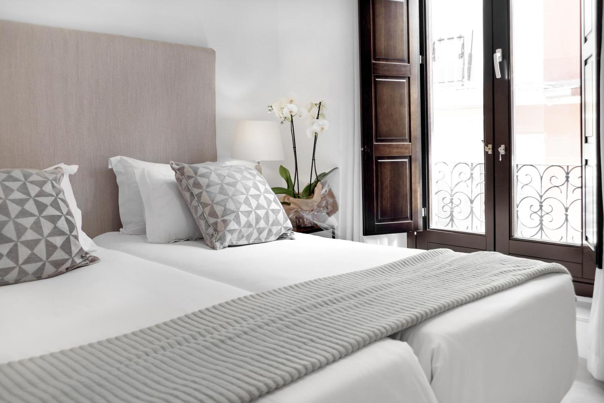 Suites Campo Del Principe Granada Bagian luar foto